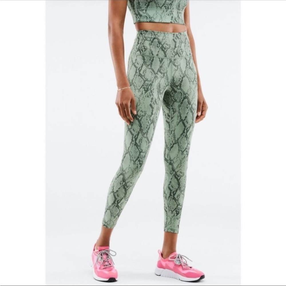 Fabletics leggings